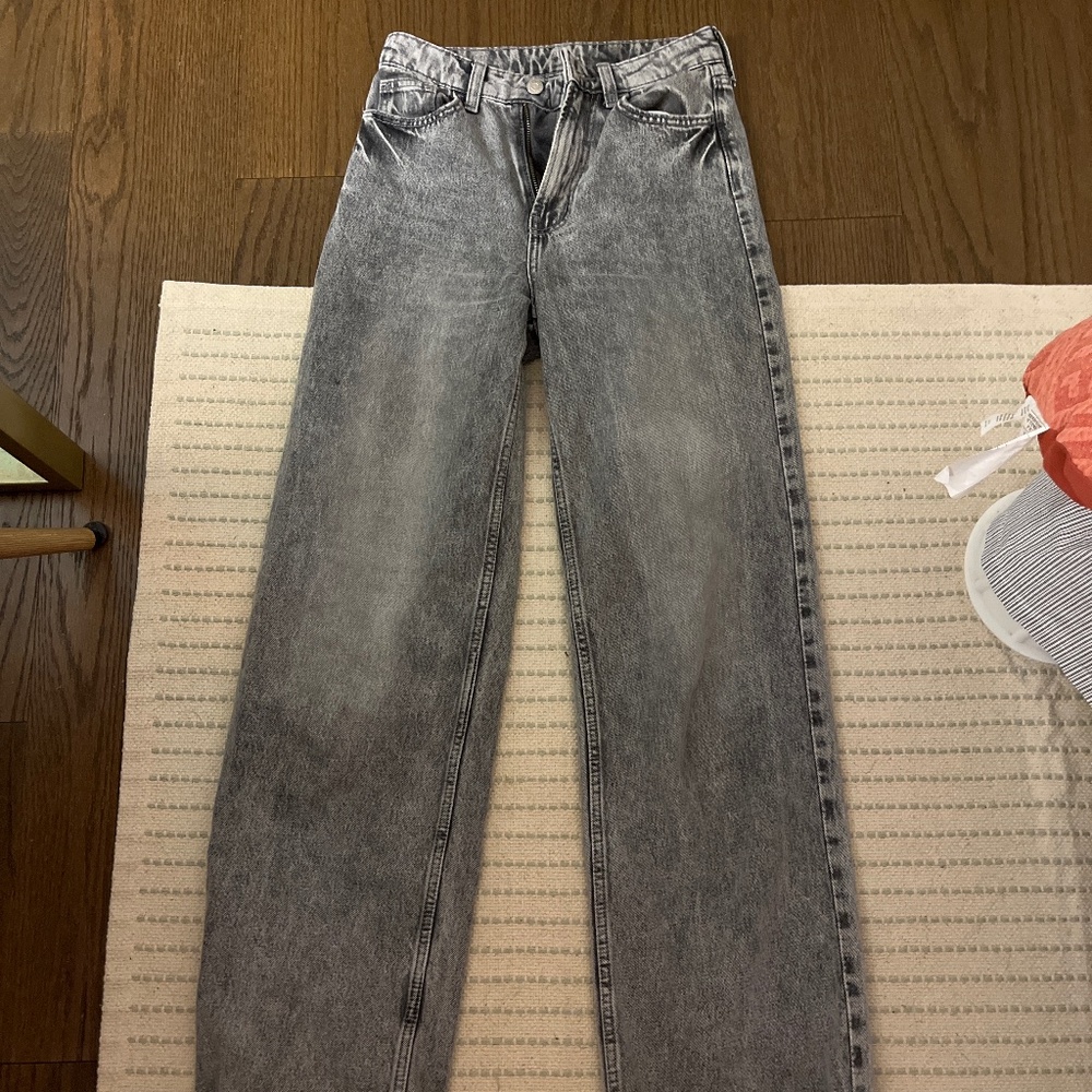 grey denim jeans